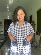 90s check navy Nua Momma