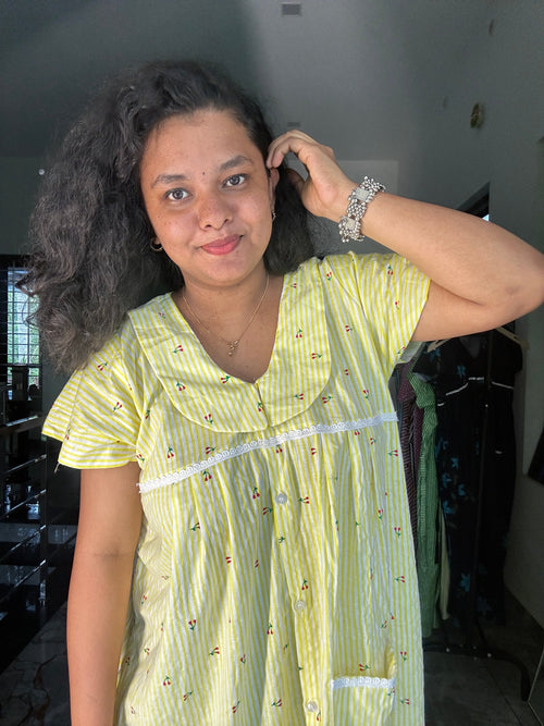 Cherry yellow Button Nua Momma