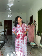 90s check Red Nua Momma