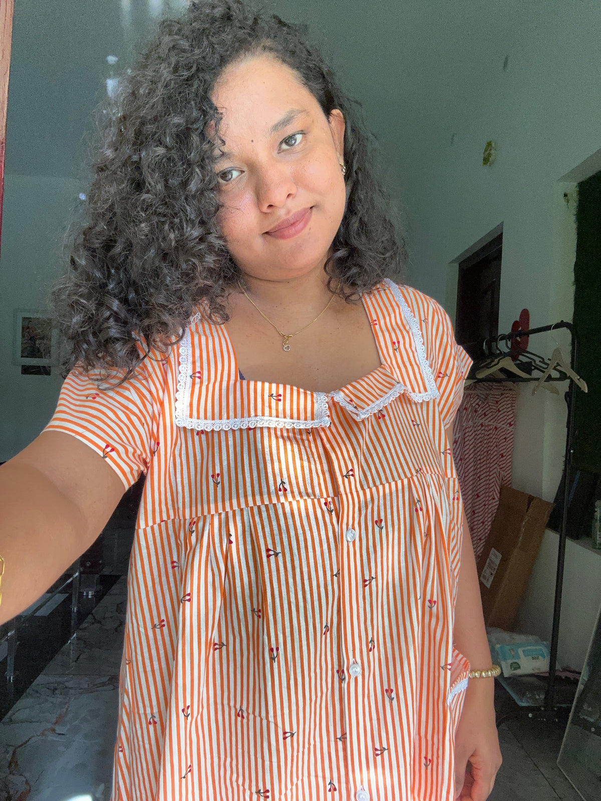 Cherry orange button Nua Momma