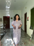 90s check brown Nua Momma